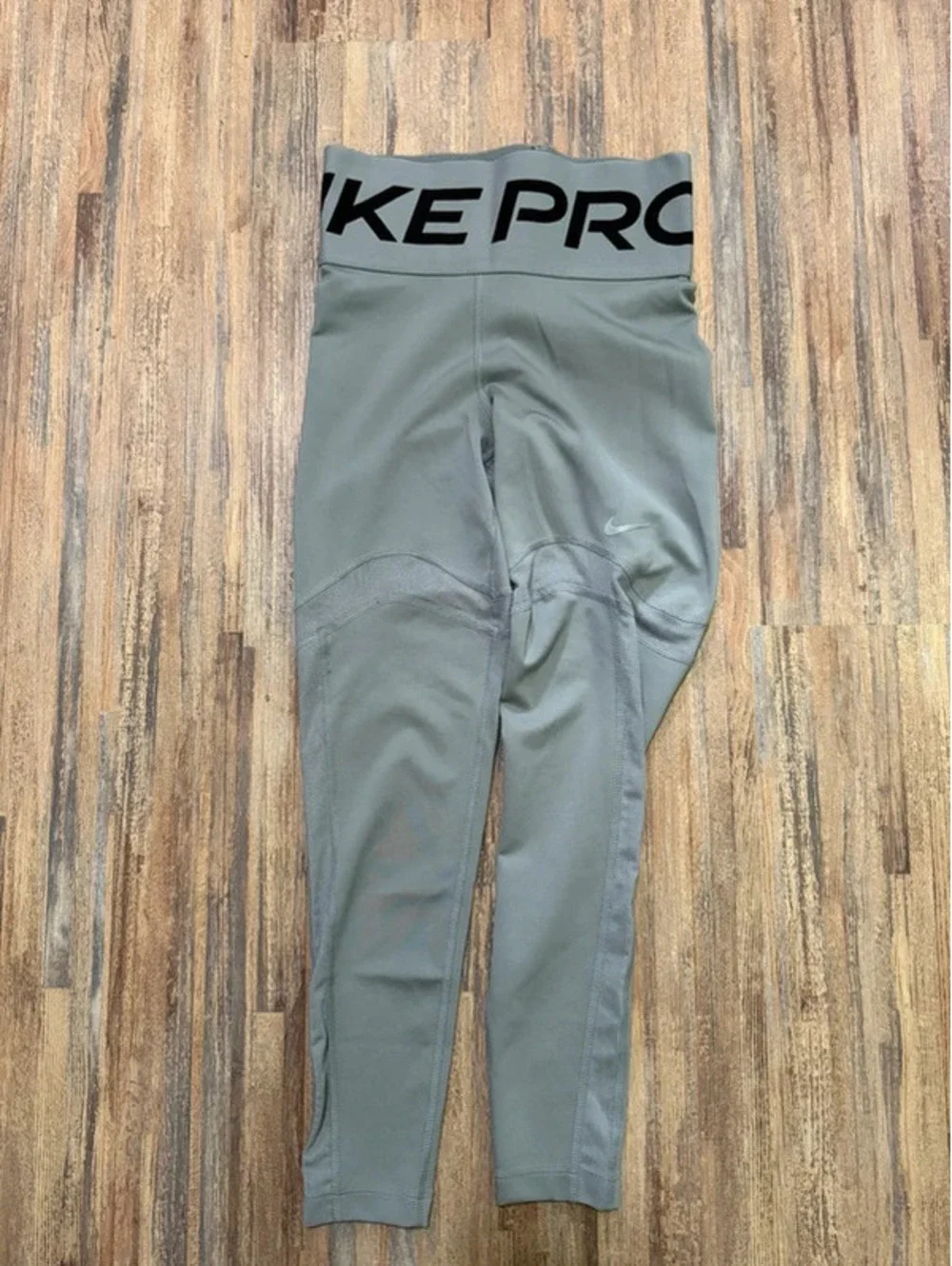 Nike Pro leggings size small